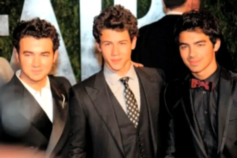 Disney revela sus nuevas Leyendas: Dwayne Johnson, Anne Hathaway y Jonas Brothers entre los homenajeados