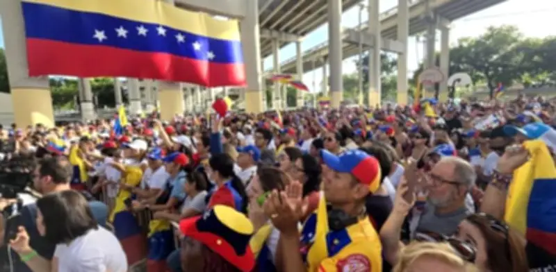 Diáspora venezolana en Miami debate retorno tras cambios políticos: ¿Es el momento?