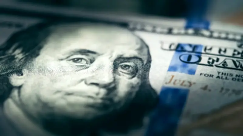 Dólar en Colombia cierra a la baja y alcanza su nivel más bajo en días