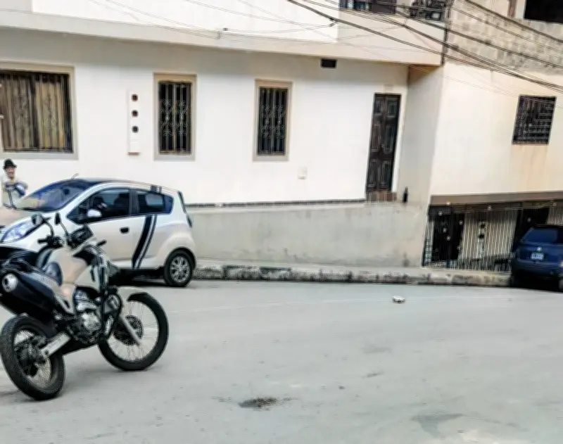Dos hombres baleados mientras circulaban en motocicleta en Piedecuesta