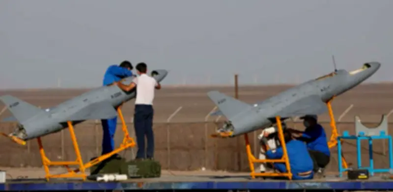 Drones iraníes Arash 2 redefinen la guerra en Oriente Medio con alcance de 2.000 km
