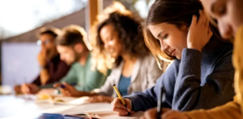 Ecopetrol otorgará 100 becas completas a bachilleres colombianos con todos los gastos cubiertos