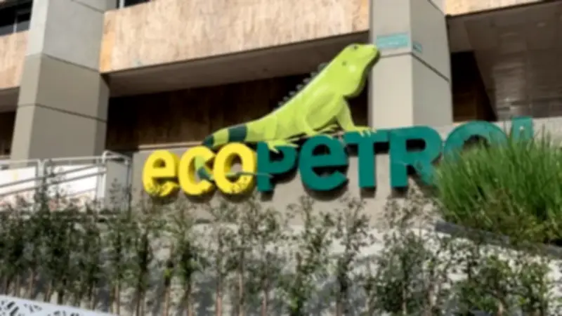 Ecopetrol reporta caída del 44,8% en su beneficio neto para 2025 en medio de volatilidad del mercado