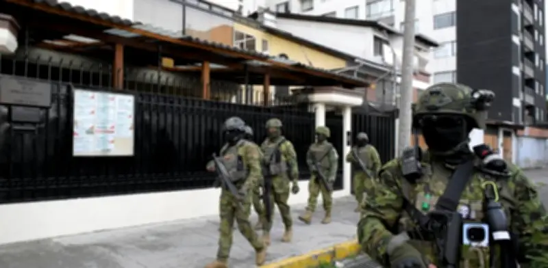 Ecuador rompe relaciones diplomáticas con Cuba: expulsa misión y retira embajador