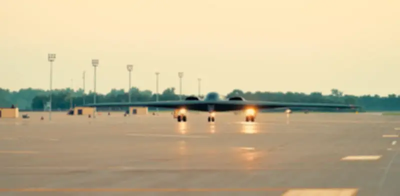 EE.UU. desplegó bombarderos B-2 Spirit contra instalaciones subterráneas iraníes en operación 'Furia Épica'