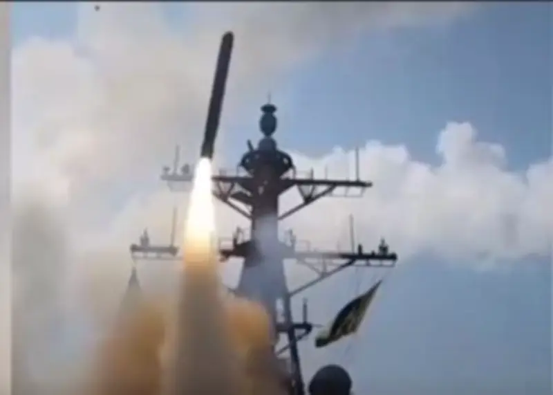 EE.UU. difunde bombardeos en Irán con 'La Macarena' en TikTok como estrategia de comunicación