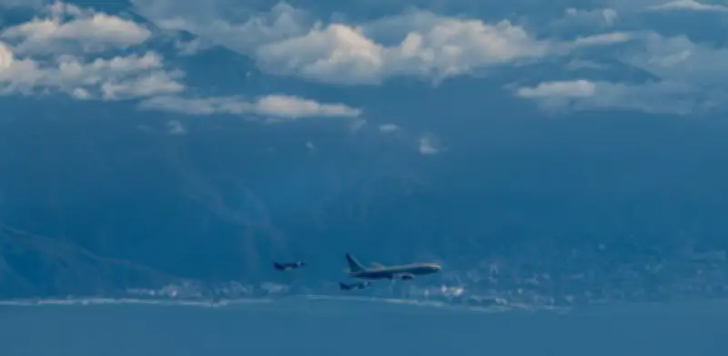 EE.UU. muestra imágenes de patrullaje aéreo con aviones de guerra frente a costas venezolanas