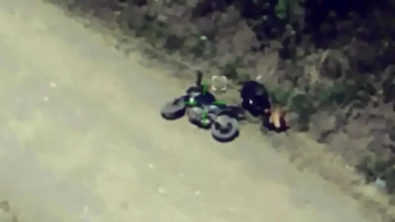 Ejército desactiva motocicleta bomba en Cauca y captura a peligroso cabecilla