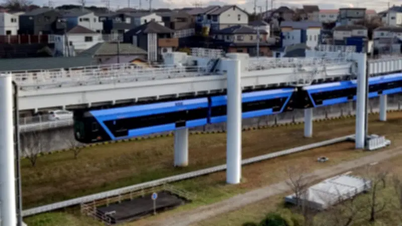 El Chiba Urban Monorail: el tren colgante de Japón que desafía la gravedad
