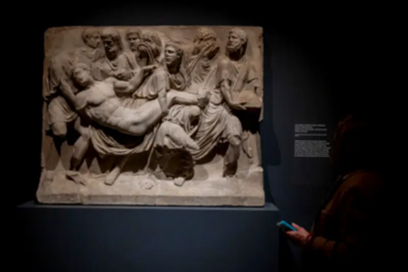 El MET de Nueva York inaugura la mayor retrospectiva de Rafael con más de 170 obras del maestro renacentista