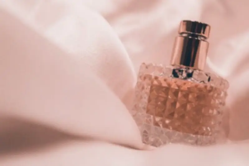El perfume: un regalo que evoca emociones y se adapta a cada estilo personal