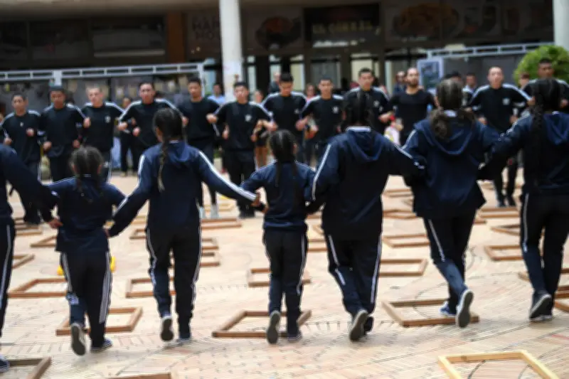 El próximo gobierno enfrenta el reto urgente de recuperar la educación como motor de movilidad social en Colombia