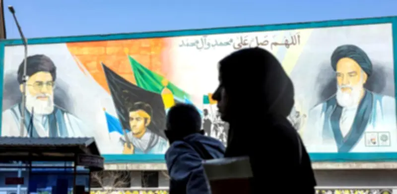 El sistema de los ayatolás en Irán: poder, sucesión y crisis tras la muerte de Jamenei