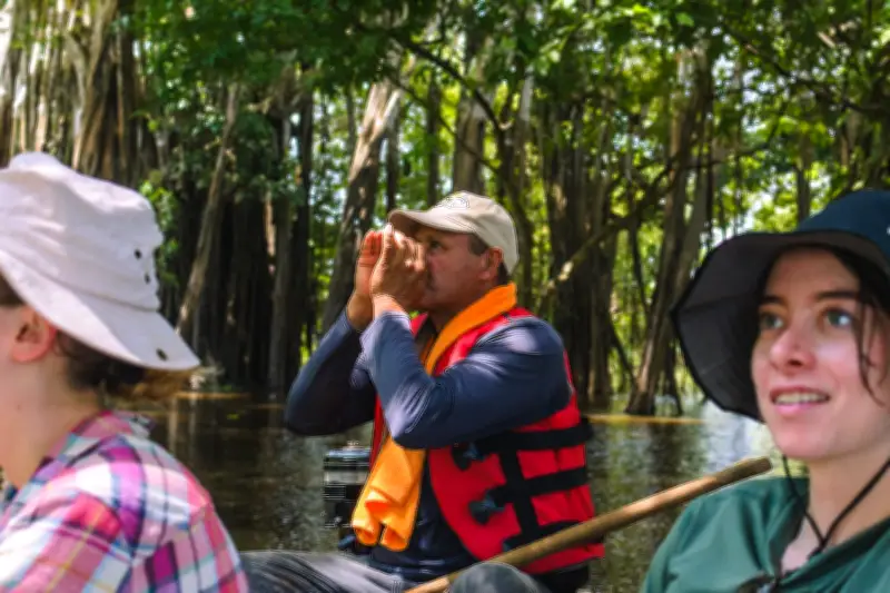 El turismo masivo en el Amazonas: entre la oportunidad y la amenaza cultural