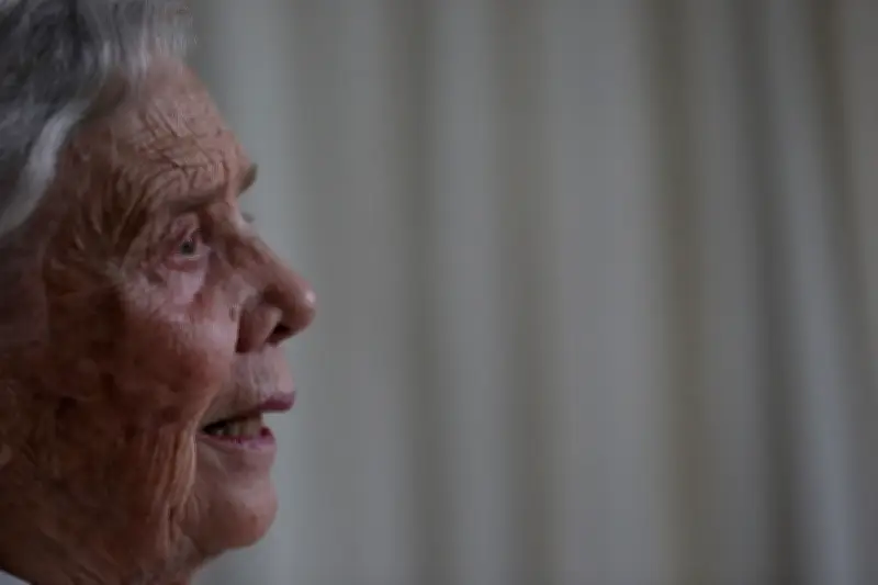 Elena Poniatowska reflexiona sobre el poder de los libros en la era digital