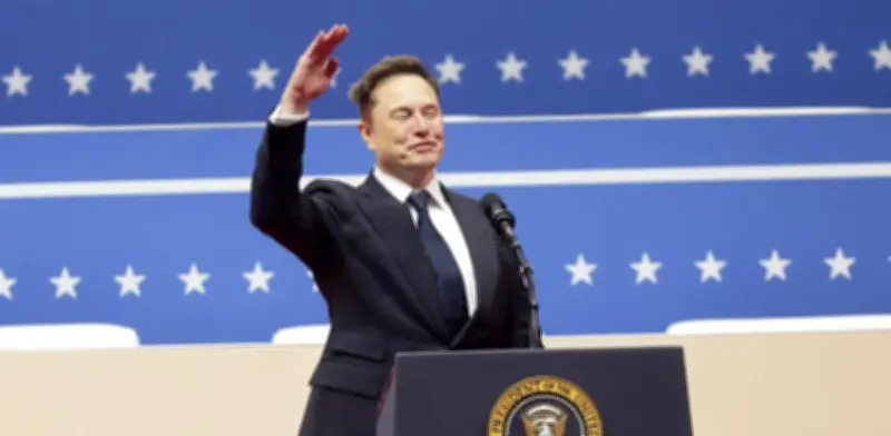 Elon Musk ofrece pagar salarios de agentes TSA para evitar colapso en aeropuertos de EE.UU.