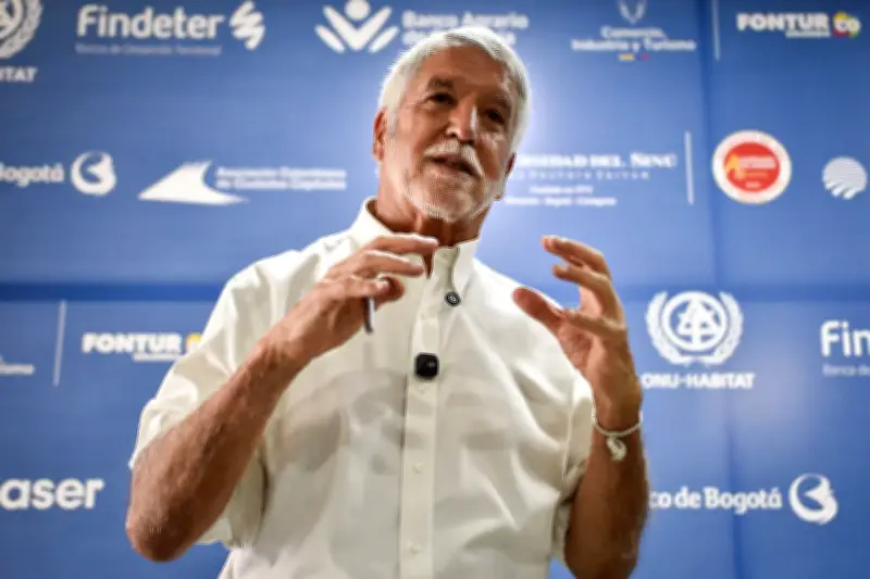 Enrique Peñalosa confirma su regreso a la carrera presidencial con la Gran Consulta por Colombia