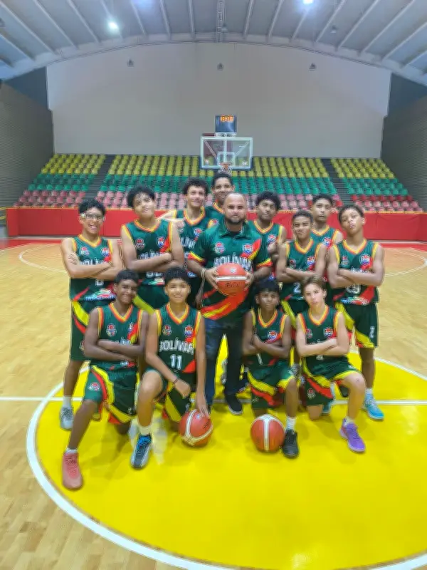 Entrenador cartagenero recuerda con orgullo el título nacional de baloncesto Sub13 de Bolívar