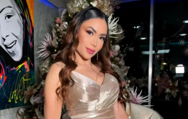 ‘Epa Colombia’ incumple normas en reclusión: celulares y lujoso auto dentro de cárcel