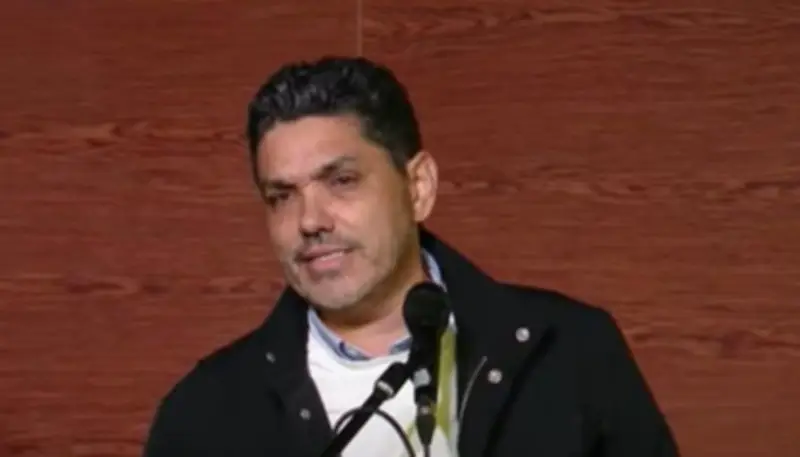 Escándalo en Cámara: Capturan escolta de secretario con 145 millones en sobres con nombres políticos