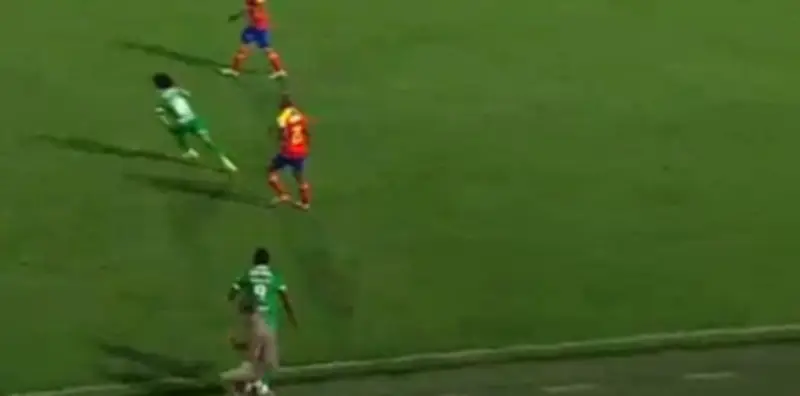 Escándalo en el fútbol colombiano: DT de Pasto finge agresión de Morelos