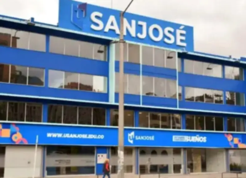 Escándalo en Fundación San José: Títulos irregulares y contratos gubernamentales bajo la lupa