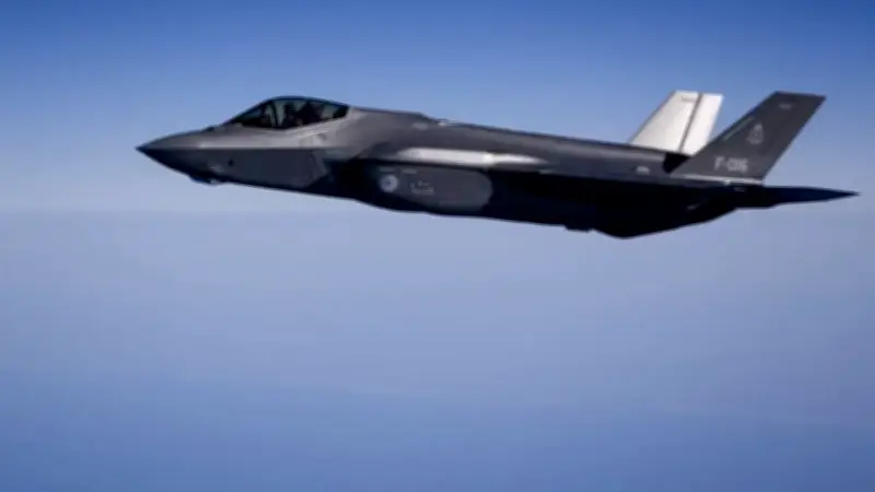 Estados Unidos despliega cazas F-35 para patrullar costas de Venezuela