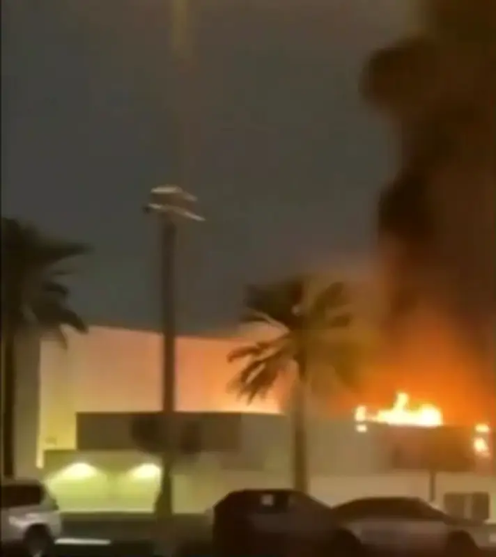 Estados Unidos ordena evacuación masiva tras ataques con drones a embajada en Arabia Saudita