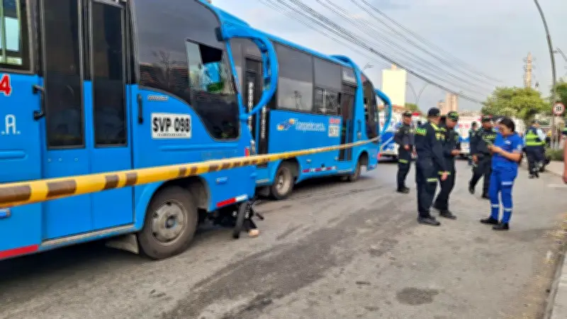 Estudiante de Derecho de 16 años muere arrollada por buseta en la autopista Floridablanca-Bucaramanga
