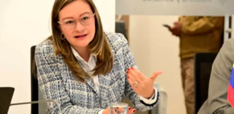 Estudiantes de Derecho logran anular nombramiento de Cielo Rusinque en la SIC