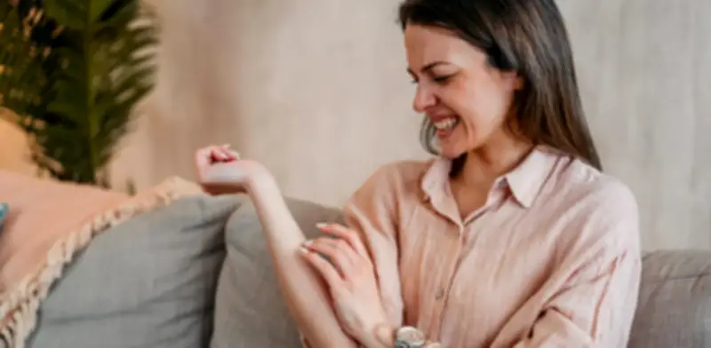 Estudio revela por qué los mosquitos pican más a unas personas: no es casualidad