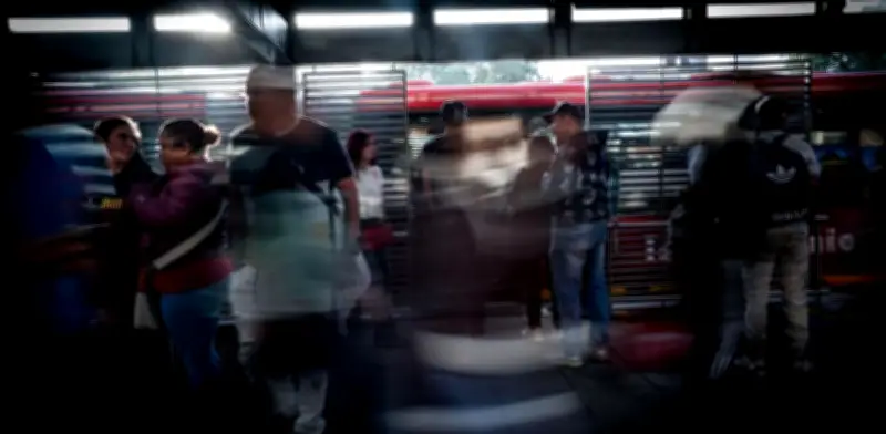 Estudio revela que bogotanos realizan hasta seis viajes diarios en transporte público