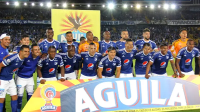 Exfutbolista uruguayo Roberto Ovelar critica a Álvaro Uribe en elecciones legislativas