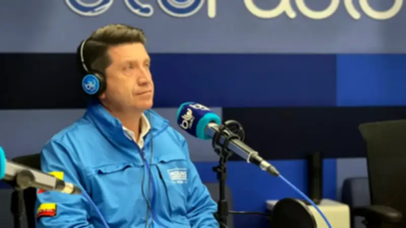 Exministro Molano critica a Petro por llamar 'chatarra' a aviones que su gobierno recibió