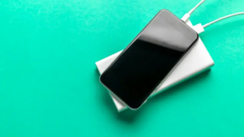 Expertos recomiendan apagar el celular 5 minutos diarios para mejorar su rendimiento