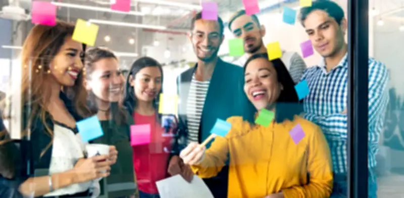 Expertos revelan tres beneficios clave de fomentar la innovación en empresas colombianas