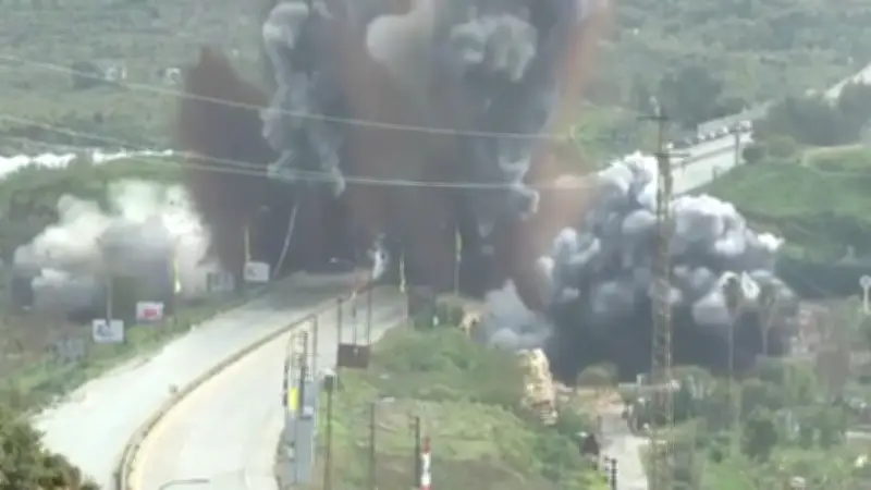 Explosión en puente Qasmiyeh de Líbano captada en video: así fue el bombardeo