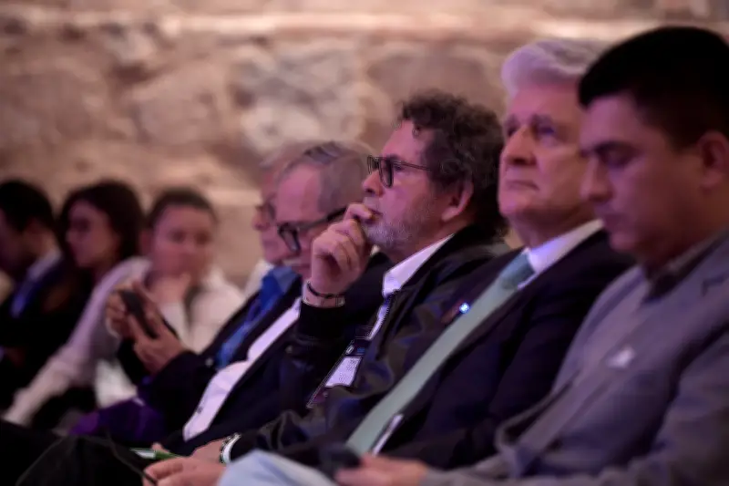 Exsecretariado de las FARC asume plena responsabilidad por reclutamiento y violencia sexual contra menores