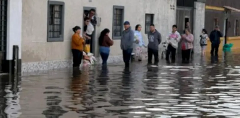 Familias en Facatativá luchan contra inundaciones tras desbordamiento del río Botello