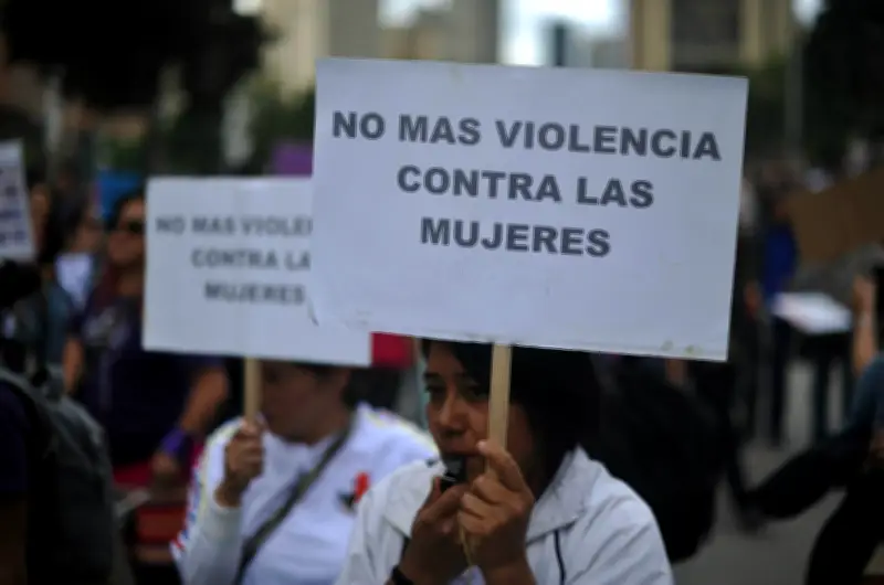 Feminicidios en Colombia: La violencia lenta que se normaliza en la rutina diaria