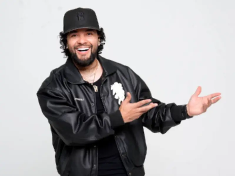 Fiesta de 15 años de Isabella Valdiri desata polémica por regalo millonario de Dímelo King