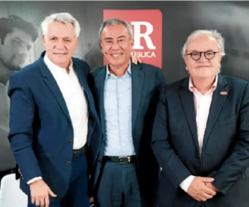 Foro Económico Analiza Nuevas Tendencias de Inversión en Colombia