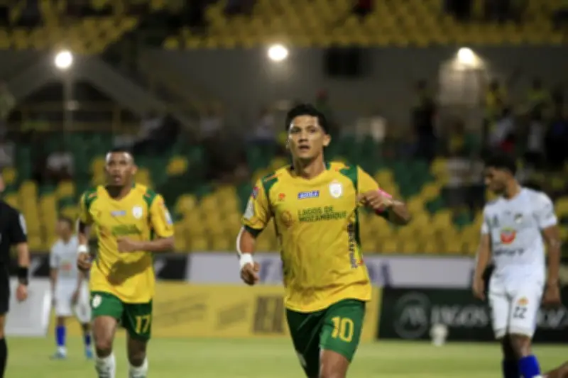 Fredy Montero: La Estrella Goleadora del Real Cartagena en su Visita a Envigado
