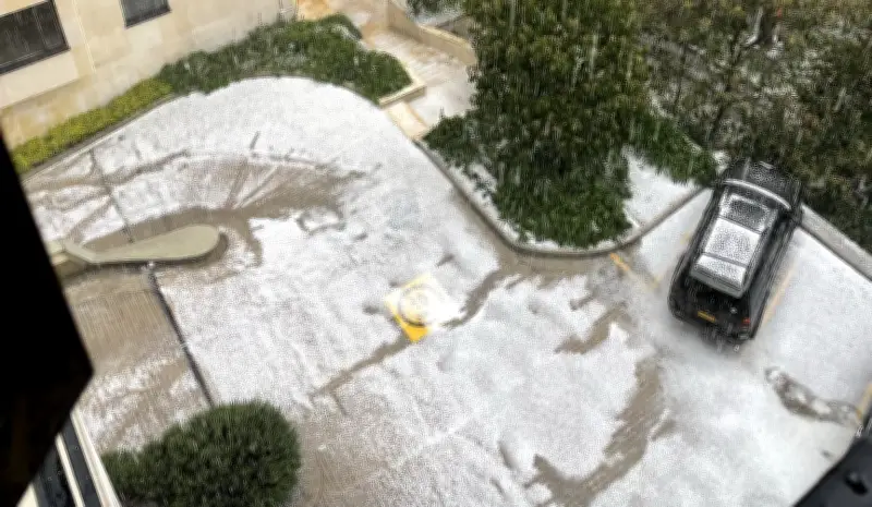 Fuerte granizada paraliza Bogotá: inundaciones y caos vehicular en el norte de la capital