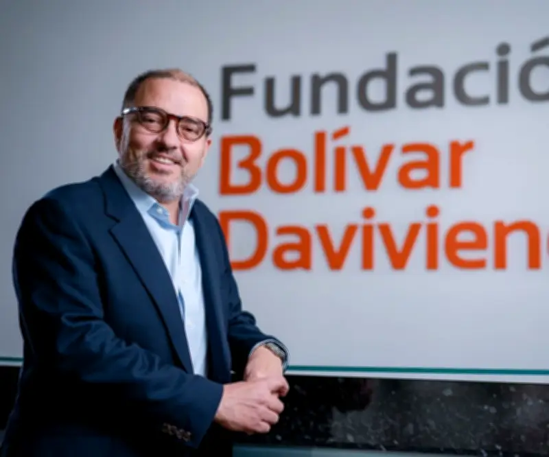 Fundación Bolívar Davivienda otorgará becas de 80% a mipymes mediante Emprende País