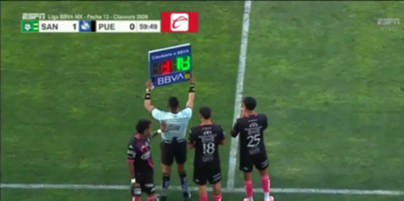 Futbolista colombiano Édgar Guerra expulsado en Liga MX tras agredir a árbitro