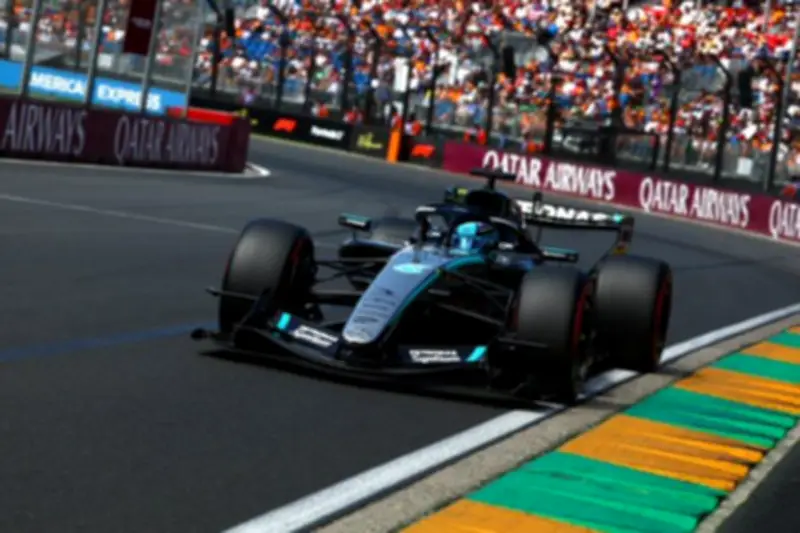 George Russell de Mercedes logra la pole en el GP de Australia 2026 de Fórmula 1