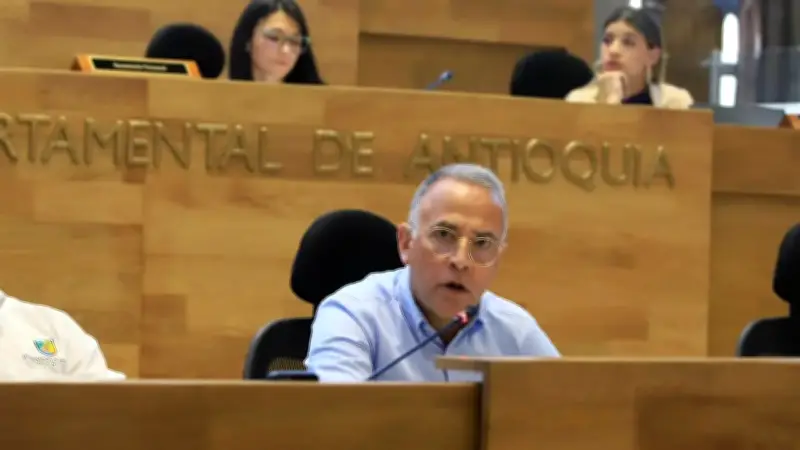 Gobernación de Antioquia vincula al Clan del Golfo con desmanes en paro minero