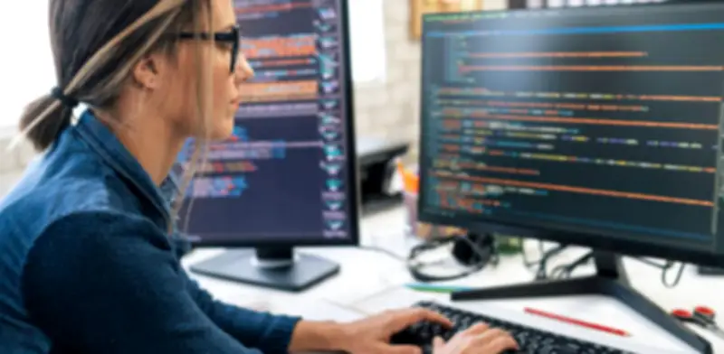 Gobernación del Atlántico abre convocatoria con 100 becas para mujeres en educación superior virtual