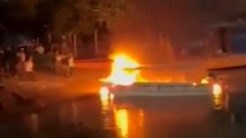 Gobernador de Antioquia denuncia quema de maquinaria durante paro minero en Bajo Cauca